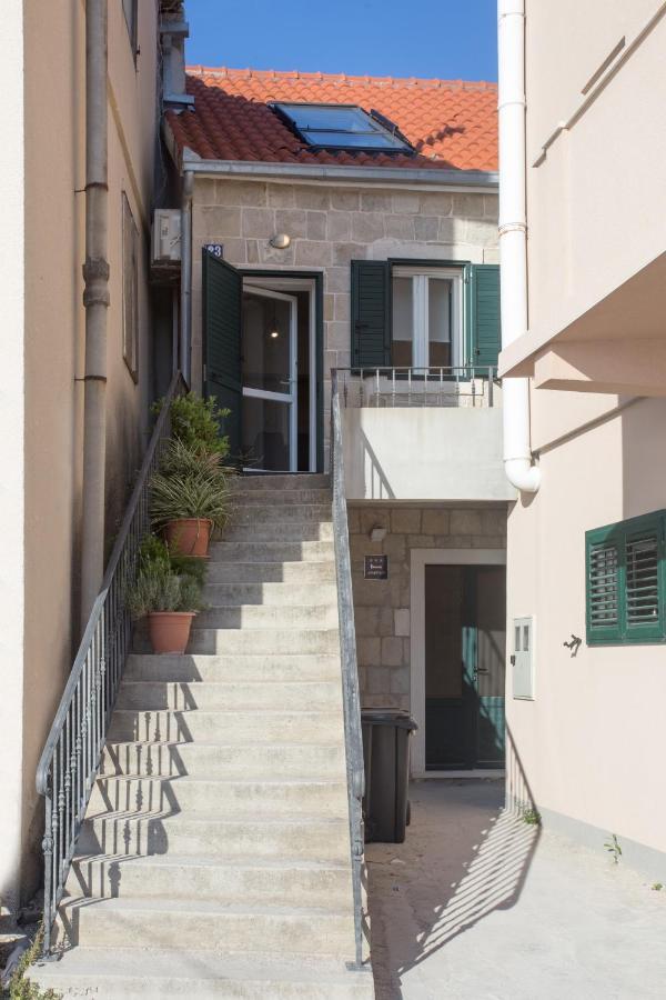 Beach Apartment Korina Sumpetar Екстериор снимка