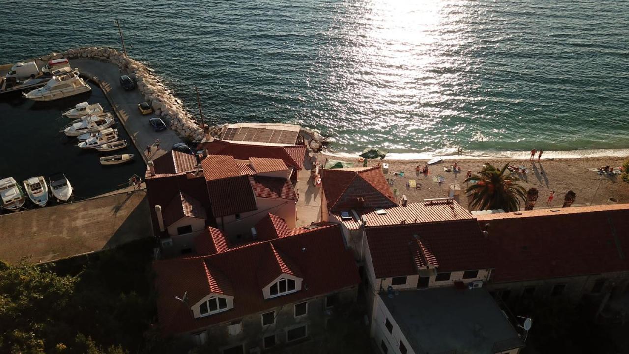 Beach Apartment Korina Sumpetar Екстериор снимка