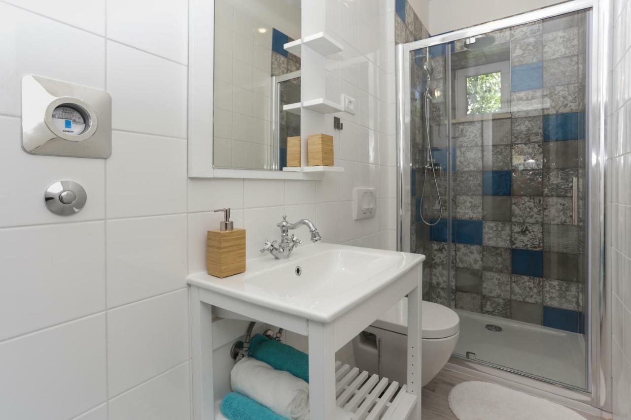Beach Apartment Korina Sumpetar Екстериор снимка