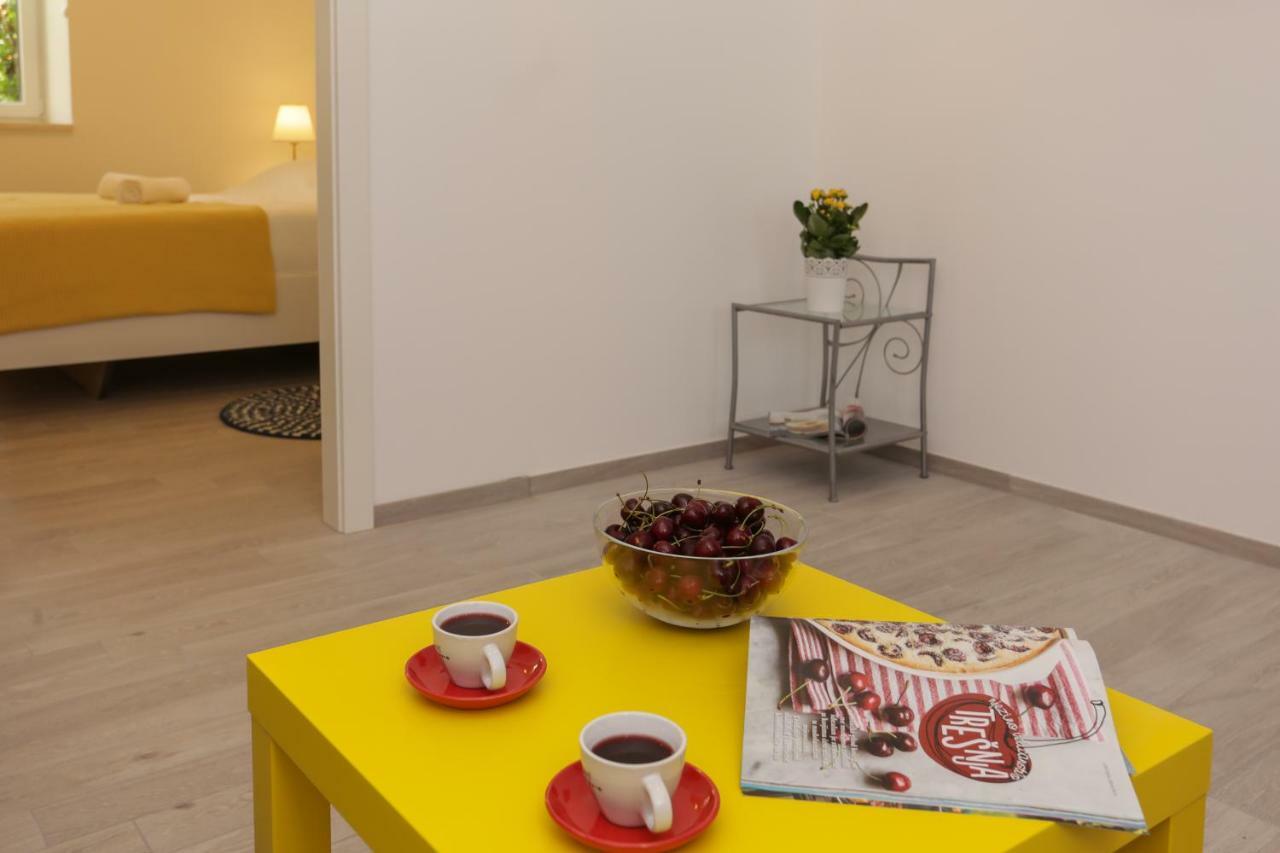 Beach Apartment Korina Sumpetar Екстериор снимка